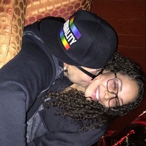 Meet your Posher, Angelica